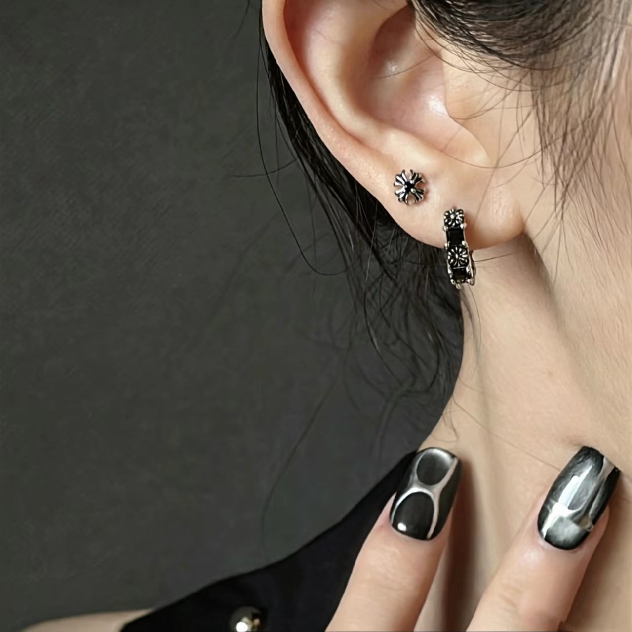 2026 New Gothic Dark Stud Earr - огляд і ціна Women'S Fashion Edgy