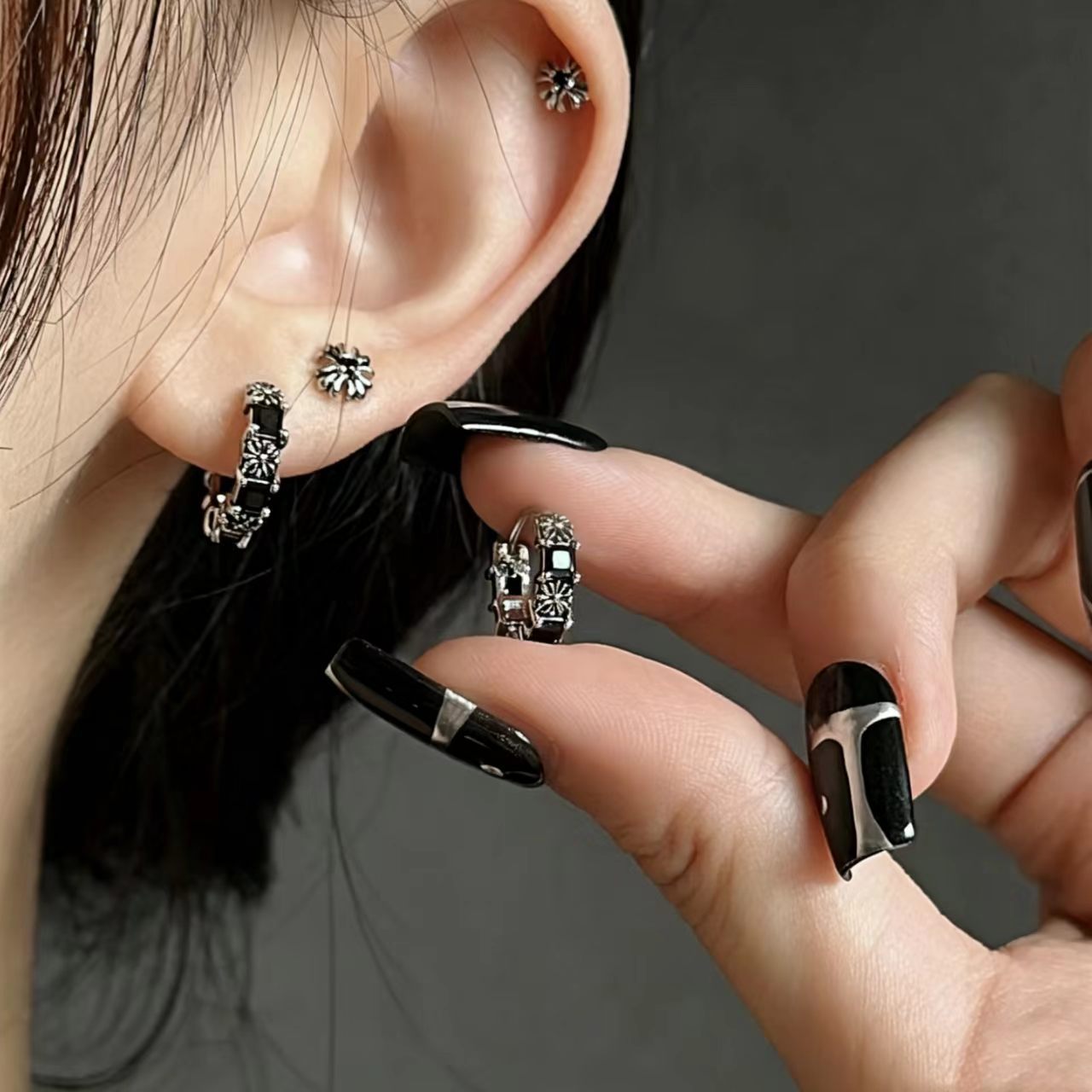 2026 New Gothic Dark Stud Earr - огляд і ціна Women'S Fashion Edgy