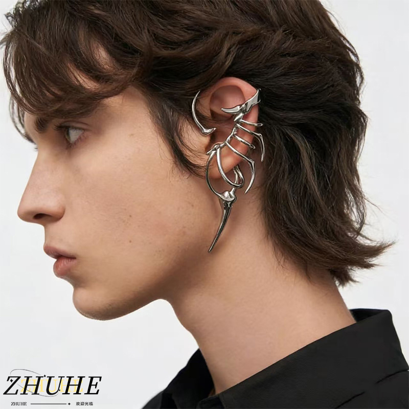 Edgy Skeleton-Style Ear Cuff f - огляд і ціна Women'S Fashion Edgy