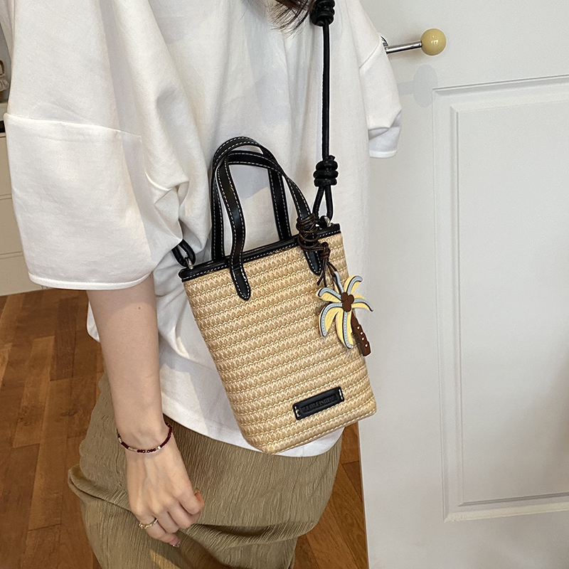 Women Mini Straw Woven Bucket  - огляд і ціна Women'S Fashion Trends 2026 Spring Summer
