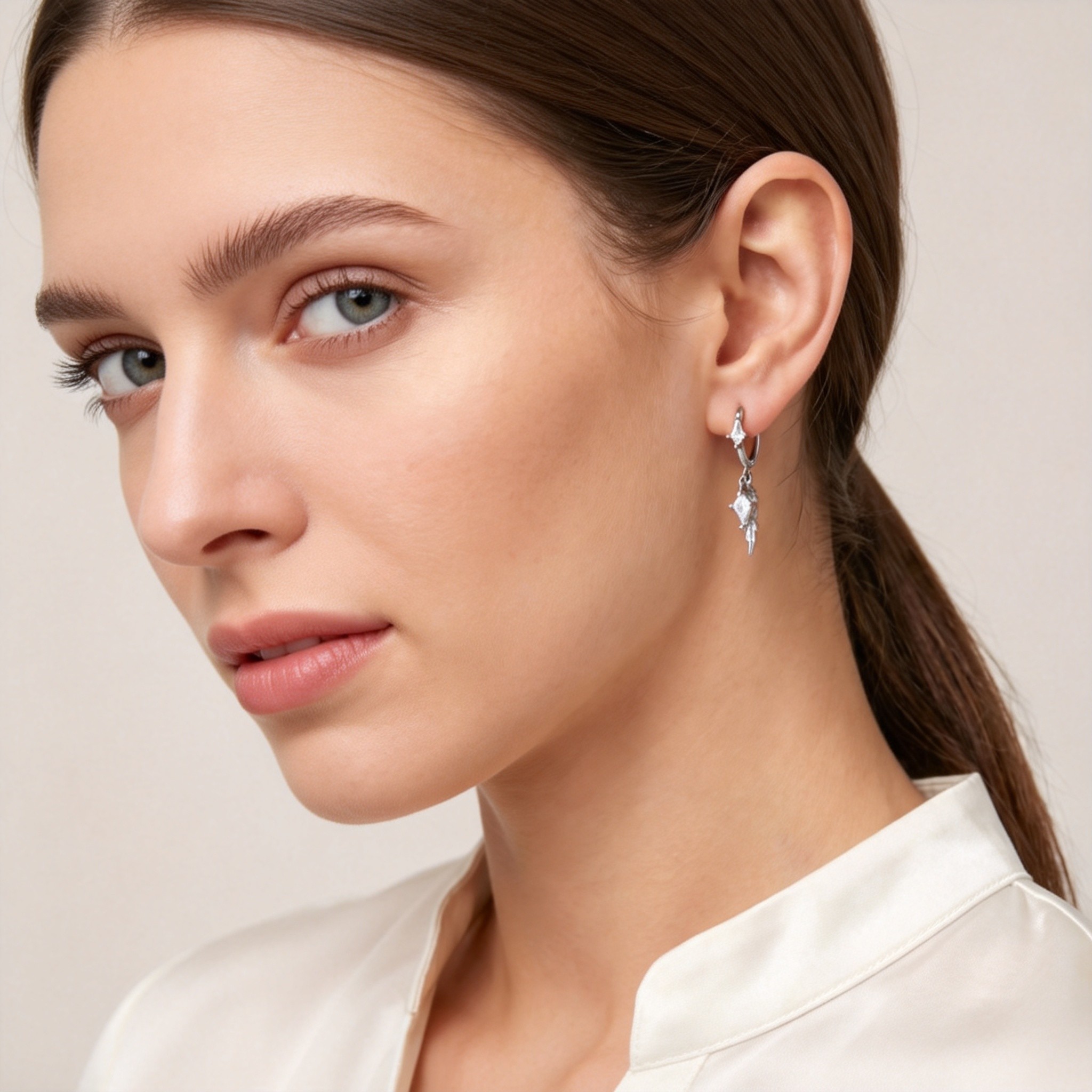 Wing Rhombus CZ Dangle Huggie  - огляд і ціна Women'S Fashion Edgy