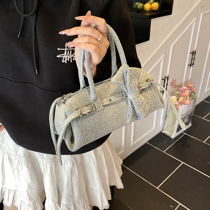 Sweetie Bowknot Small Bowling  - огляд і ціна Women'S Fashion Boutique
