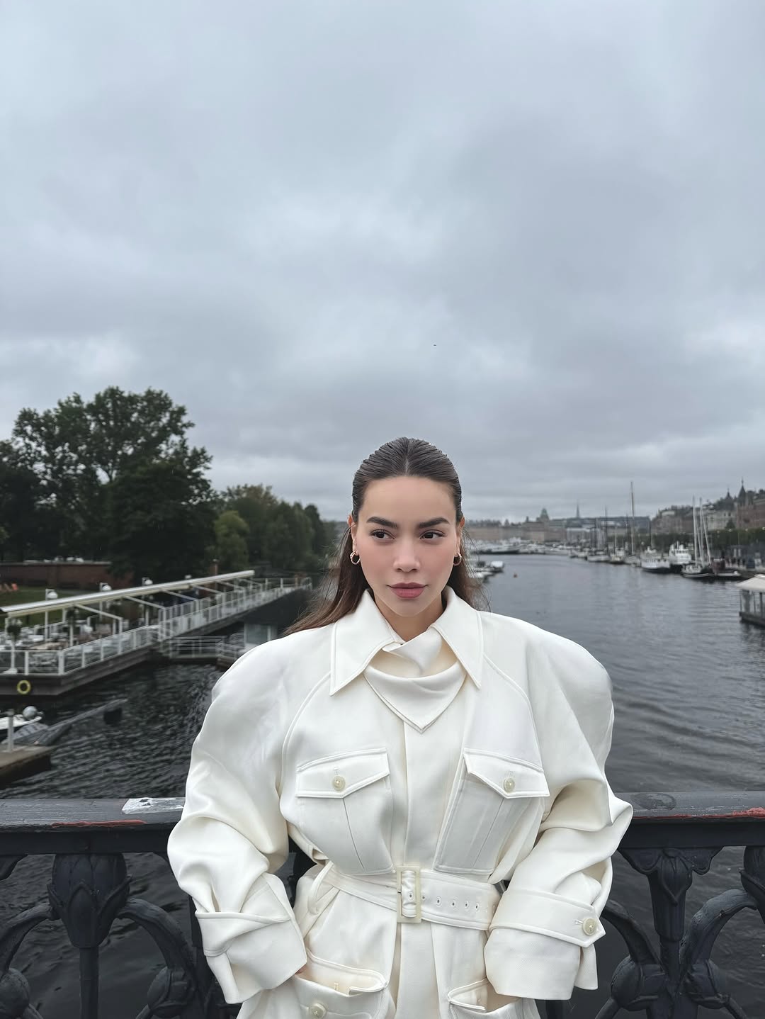 Lady White Cargo Shirt Jacket  - огляд і ціна Women'S Fashion Utility Belt