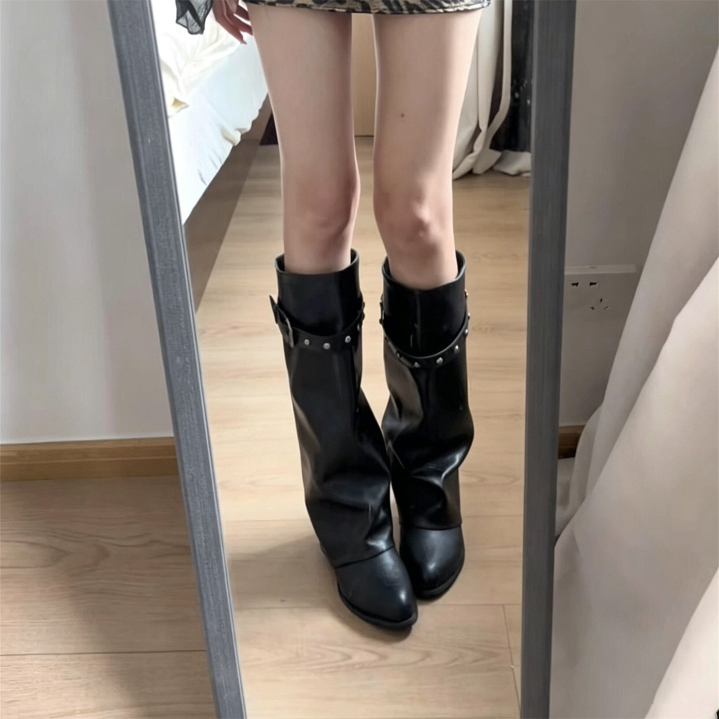Fashion Rivet Buckle Strap 202 - огляд і ціна Women'S Fashion Winter 2026
