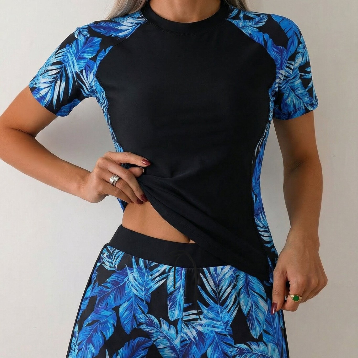 Woman Tankini With Shorts Crop - огляд і ціна Crop Top Women